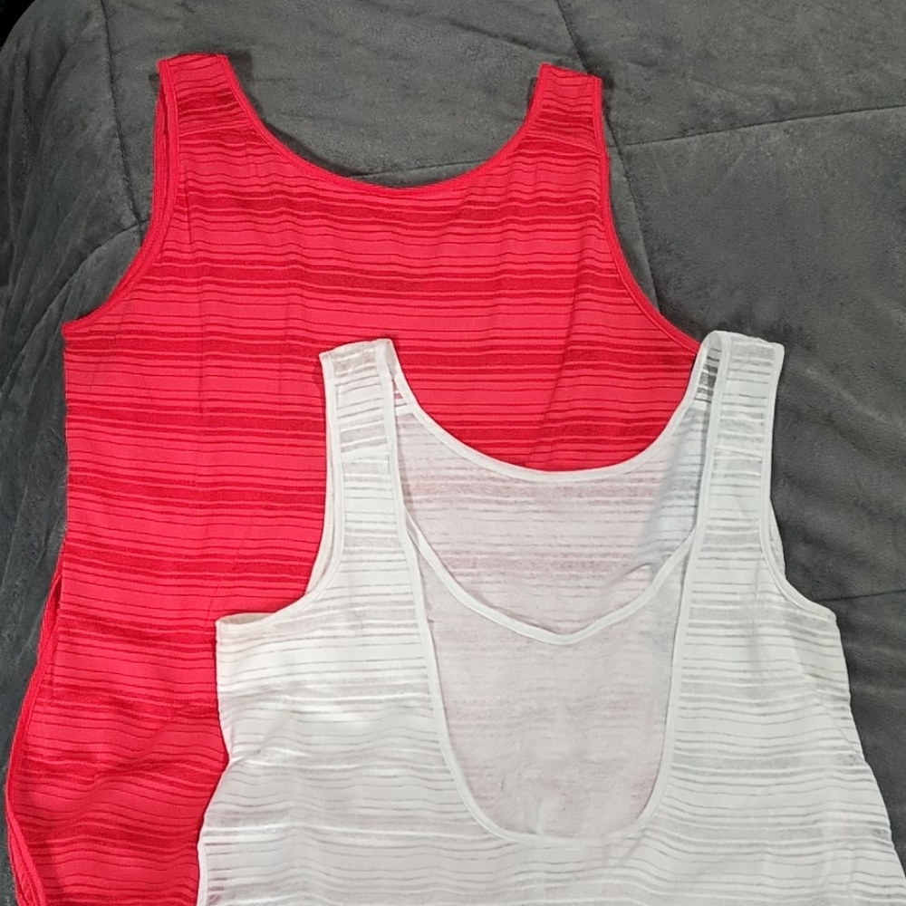 Athleta tanks